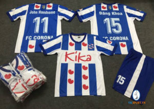 FC CORONA TRONG MÀU ÁO VĂN HẬU