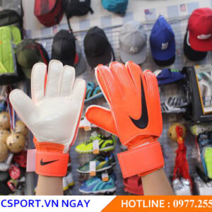 GĂNG TAY THỦ MÔN NIKE 2020 MÀU CAM