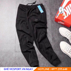 QUẦN JOGGER NAM ADIDAS 3 SỌC MÀU ĐEN SỌC ĐEN