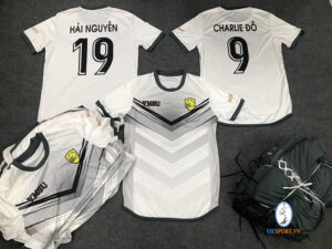 VMSU UNITED TRONG MÀU ÁO MAY MONSTER