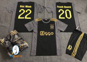 ÁO AJAX ĐEN IN CHO KHÁCH