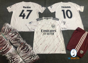 ÁO ARSENAL TRẮNG IN CHO KHÁCH