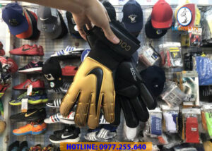 GĂNG TAY THỦ MÔN NIKE VAPOR MÀU ĐỒNG
