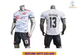 ÁO BAYERN TRẮNG 2021-2022 IN CHO KHÁCH