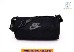 TÚI TRỐNG DÙ NIKE MÀU ĐEN LOGO XÁM