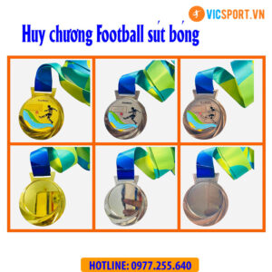 Huy chương Football - Cầu thủ sút bóng (có in)